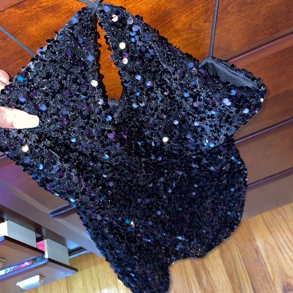 FN “Tia Sequin Mini Dress” NWT 🖤 - Picture 4 of 6
